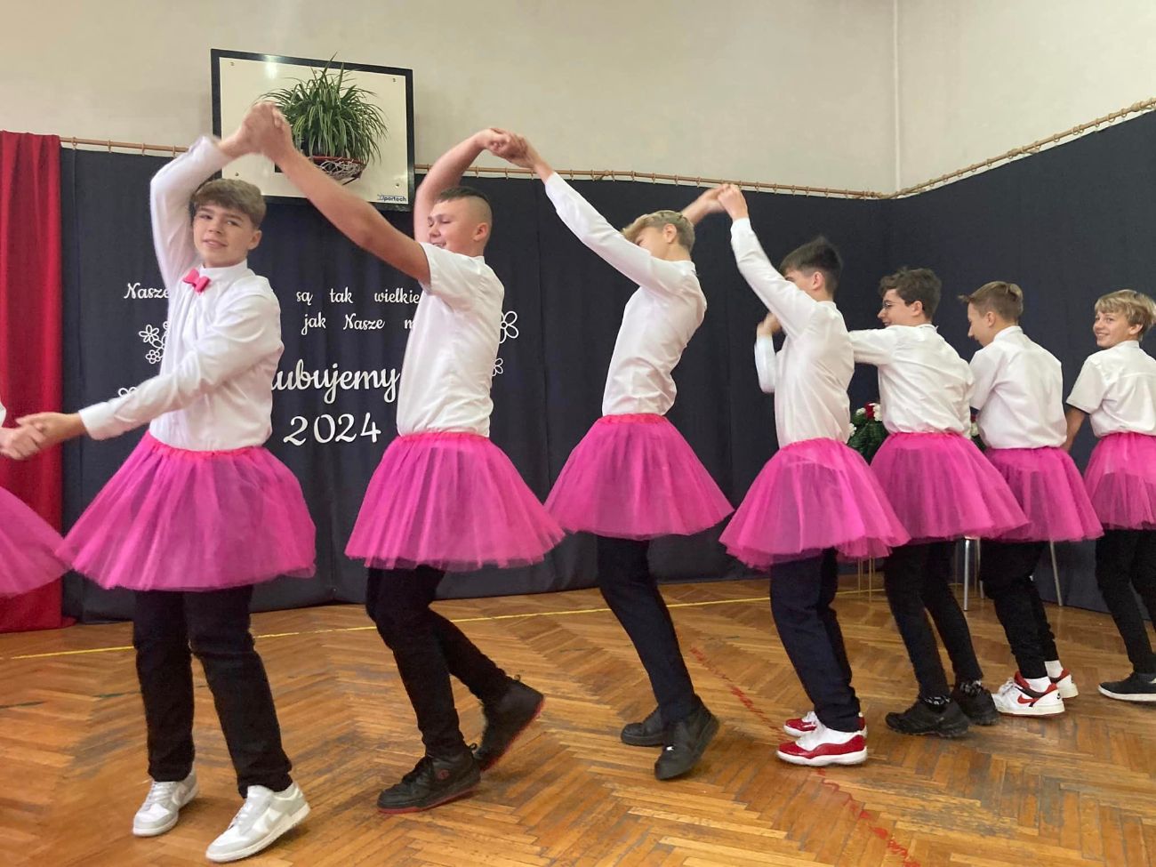 DEN w Cieninie Kościelnym