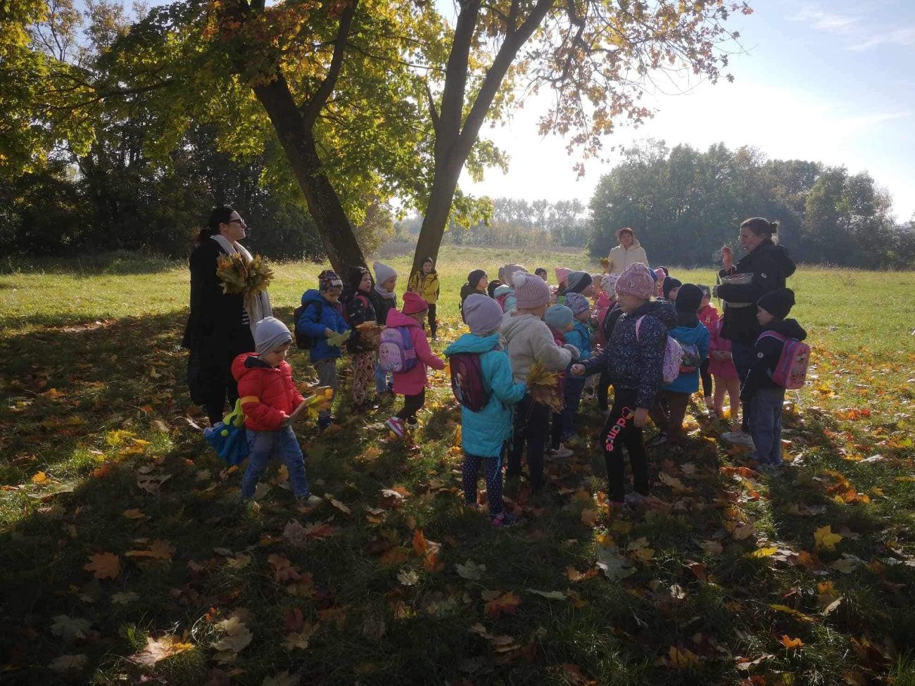 Jesienna wizyta dzieci z ZSP w Lądku w Ośrodku w Lądzie