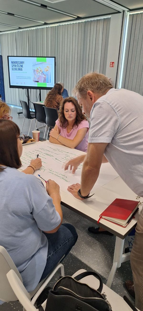 Bezpłatna pomoc dla twojej organizacji społecznej