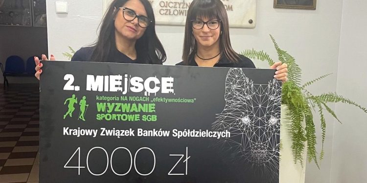 Pracownicy banku wywalczyli tę nagrodę. Przekazali szkole 4 tysiące