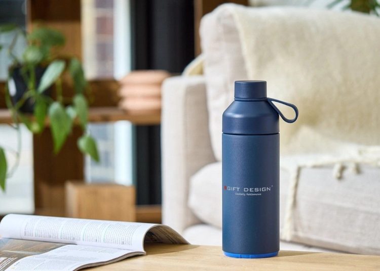 Personalizowane gadżety jako element wizerunku firmy – 4 triki, jak robić to dobrze