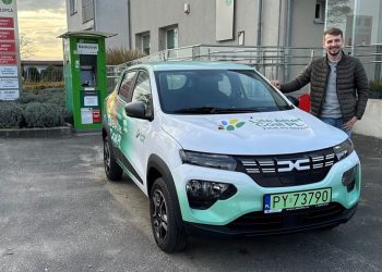 Gmina dostała nowe auto elektryczne