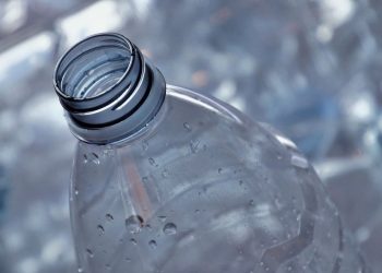 Ogromna podwyżka za plastik. Jaki będzie sens segregować?