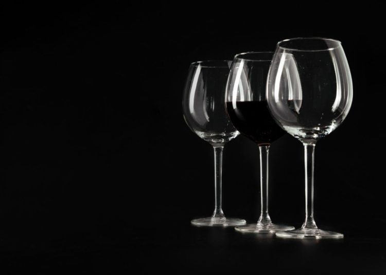 Jak dobrać szkło do różnych rodzajów alkoholu?