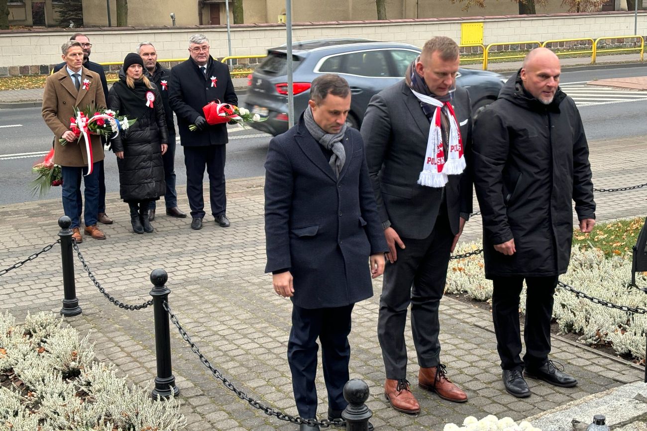 Radna chwali wójta. „Był super ubrany”