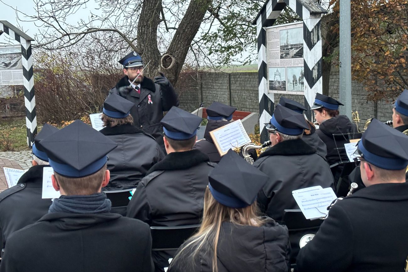 Radna chwali wójta. „Był super ubrany”