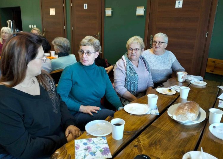 Lądkowscy seniorzy bliżej natury