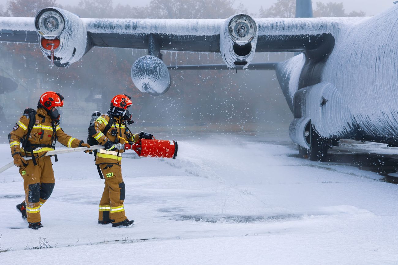 Samolot w ogniu. Wszystkie służby były dziś w Powidzu