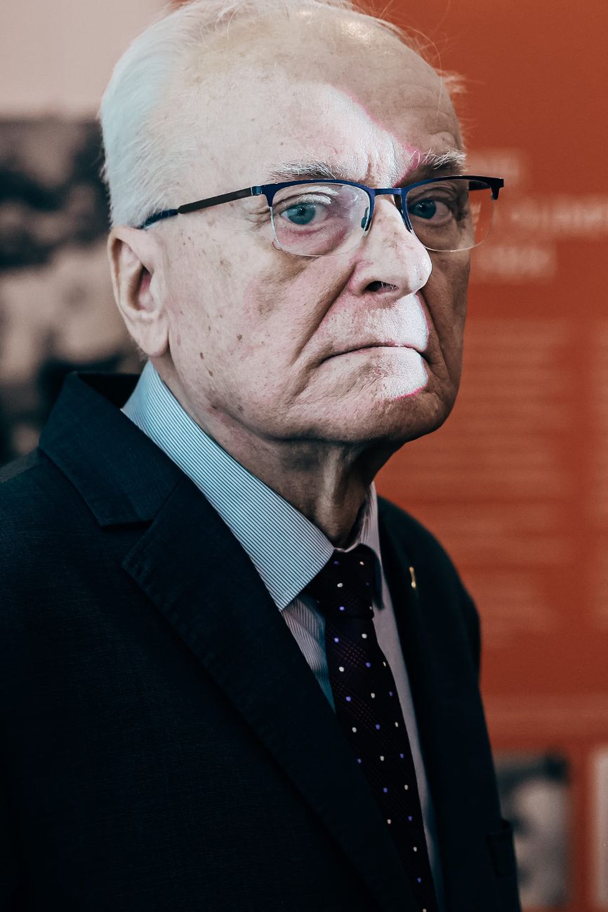 Profesor przybliżył historię obozu