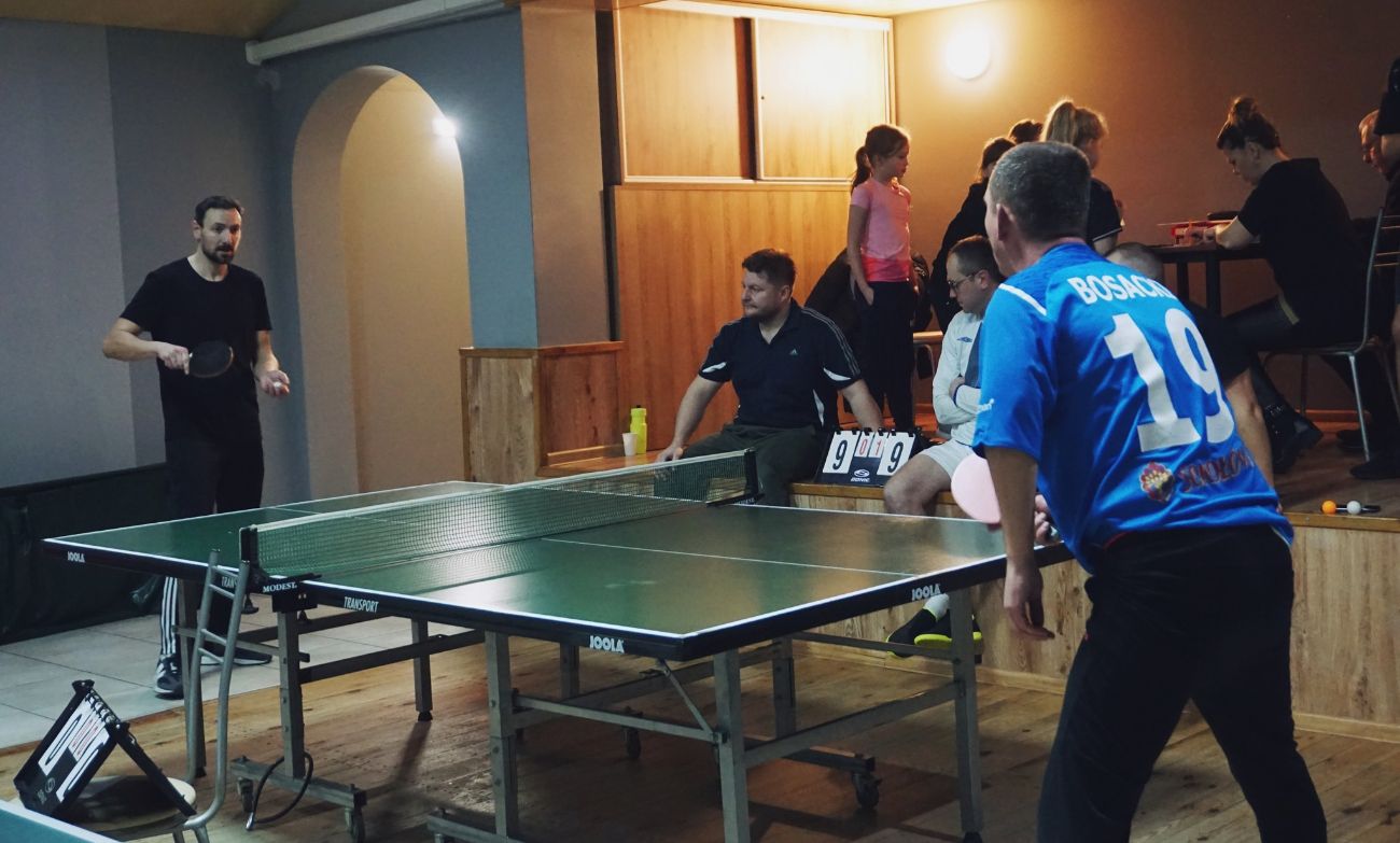 Turniej tenisa stołowego w Rozalinie