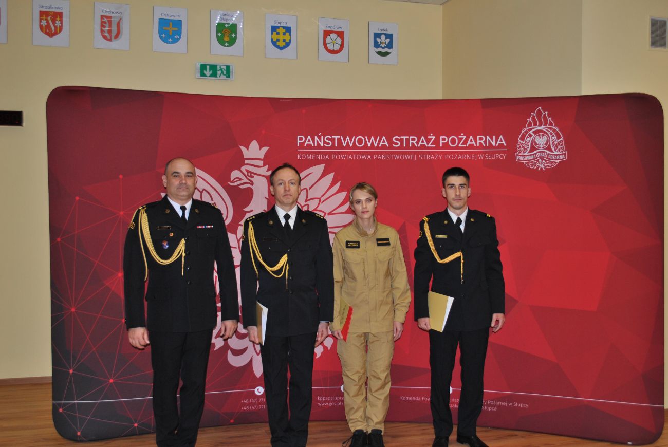 Strażackie awanse w słupeckiej komendzie