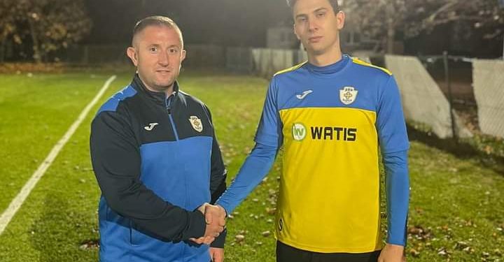 Nowy zawodnik i sztab powalczy o awans