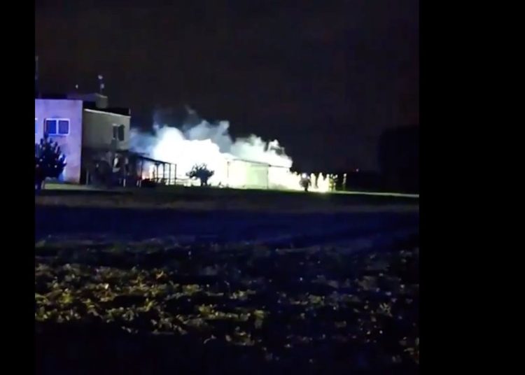 Wieczorem wybuchł pożar w budynku