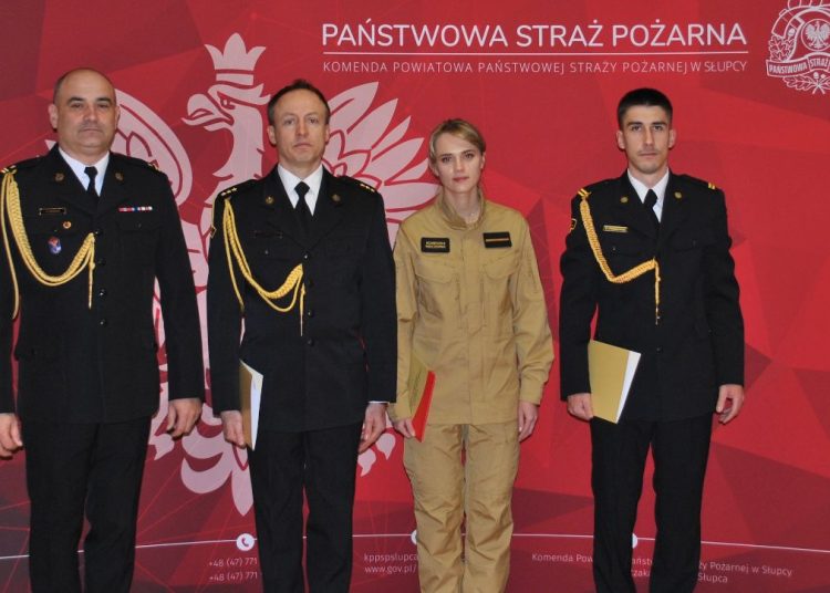 Strażackie awanse w słupeckiej komendzie