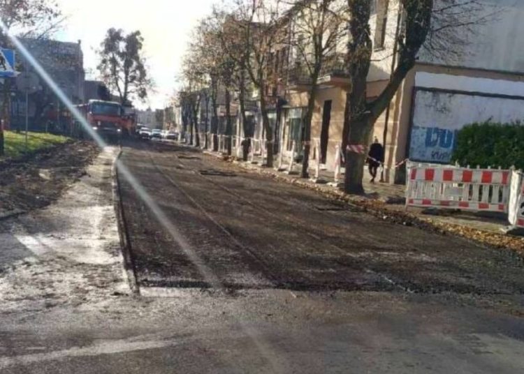 Burmistrz o remoncie rynku. „Od dziś wkraczamy w nowy etap”