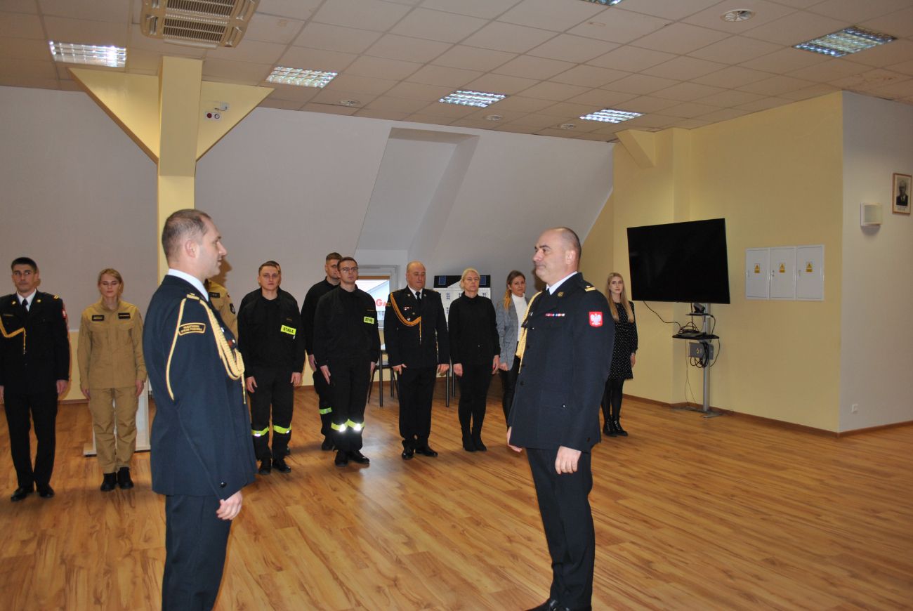 Strażackie awanse w słupeckiej komendzie