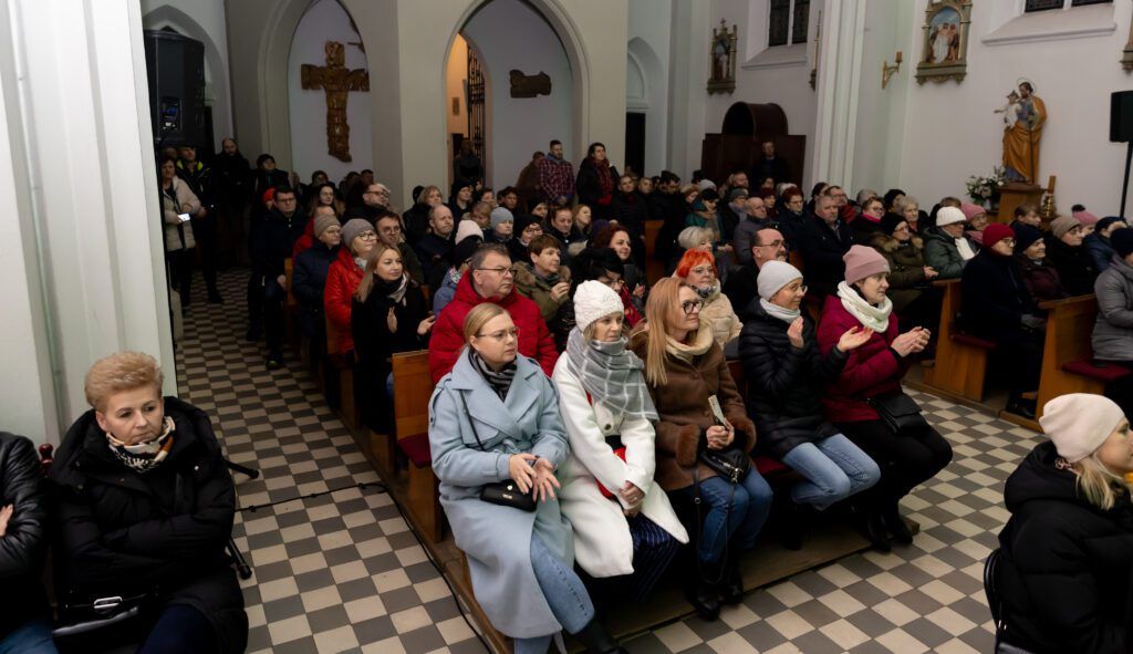 Krzysztof Antkowiak wystąpił w Giewartowie. Zobacz zdjęcia