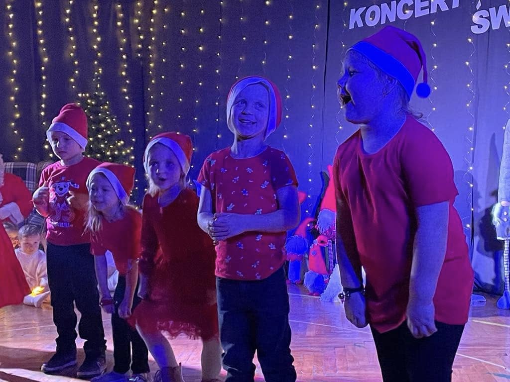 Koncert Świąteczny w  Cieninie Kościelnym