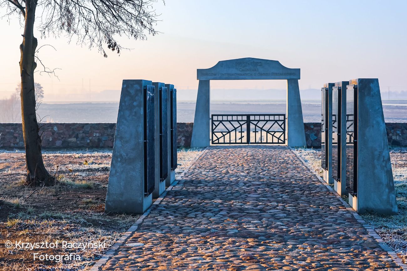 Tak teraz wygląda cmentarz. W piątek uroczystość