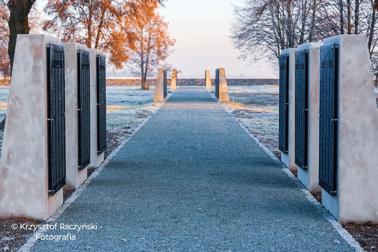 Tak teraz wygląda cmentarz. W piątek uroczystość