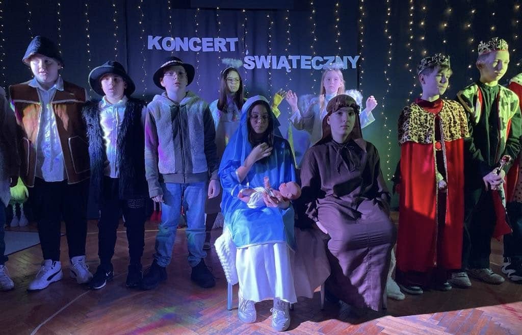 Koncert Świąteczny w  Cieninie Kościelnym