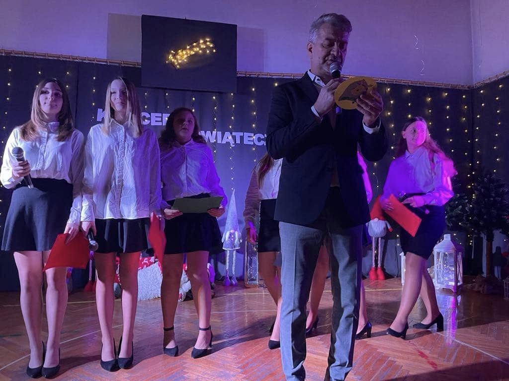 Koncert Świąteczny w  Cieninie Kościelnym