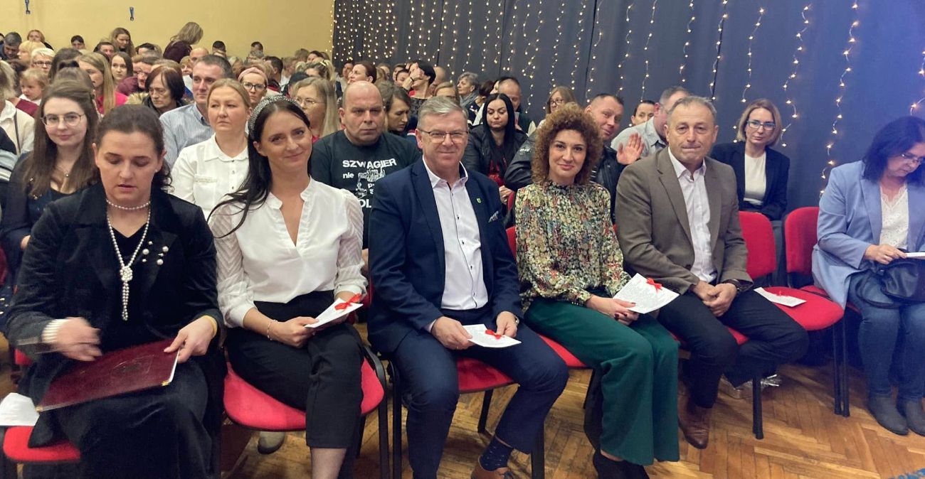 Koncert Świąteczny w  Cieninie Kościelnym