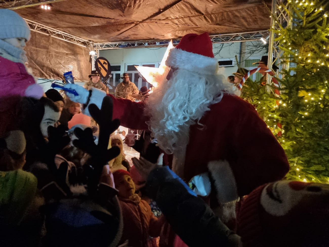 Trzeci Jarmark Świąteczny w Powidzu ZDJĘCIA