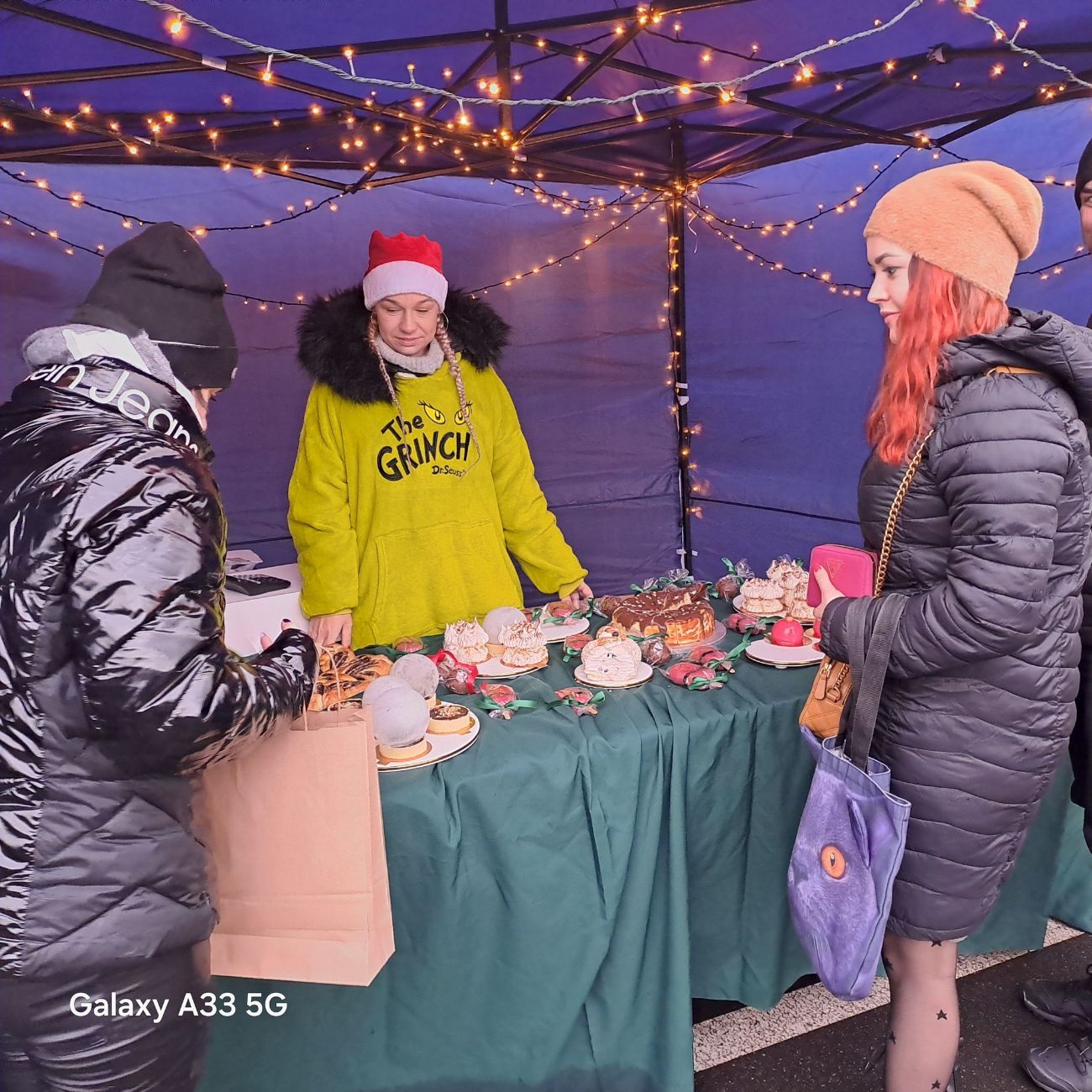 Fotorelacja z JARMARKU BOŻONARODZENIOWEGO na rynku w Lądku
