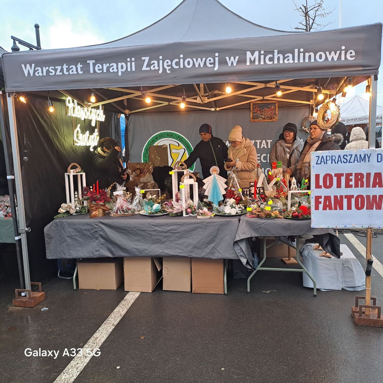 Fotorelacja z JARMARKU BOŻONARODZENIOWEGO na rynku w Lądku