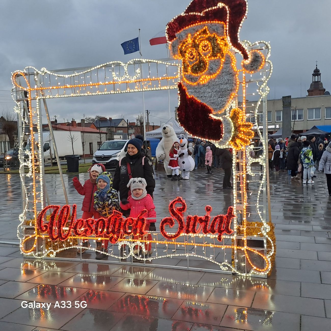 Fotorelacja z JARMARKU BOŻONARODZENIOWEGO na rynku w Lądku