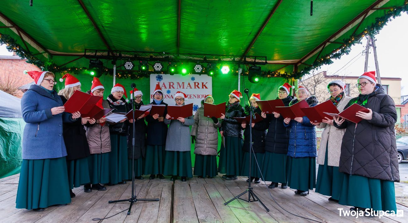 Fotorelacja z JARMARKU BOŻONARODZENIOWEGO na rynku w Lądku
