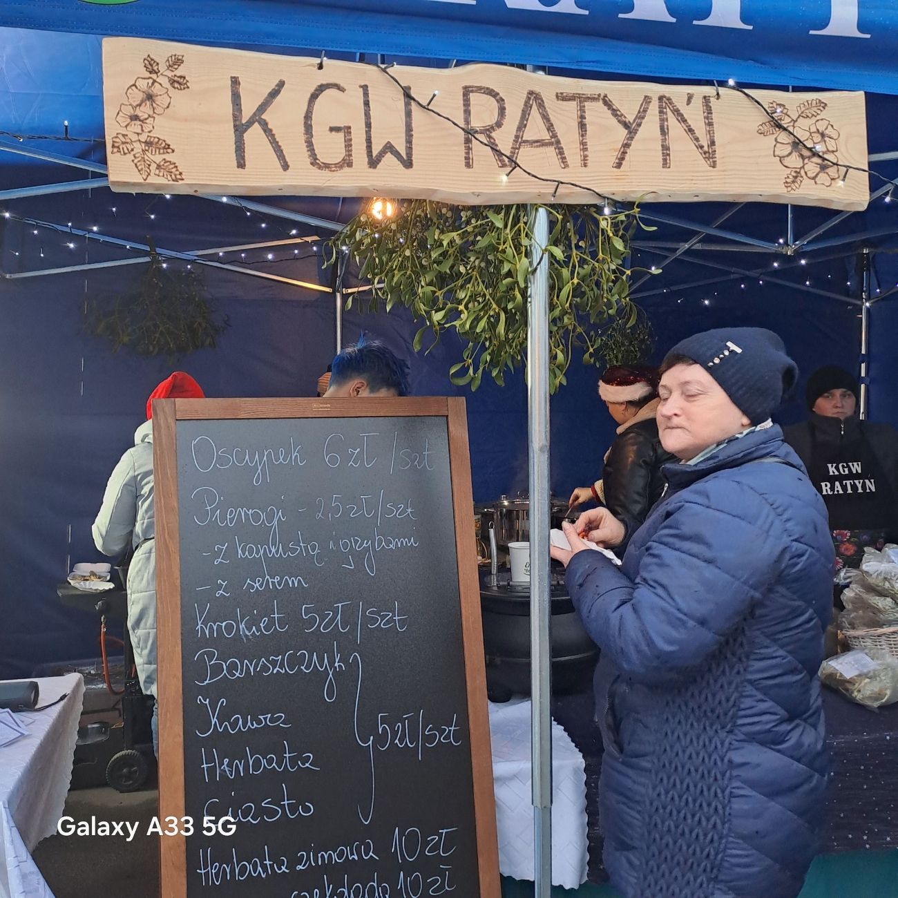 Fotorelacja z JARMARKU BOŻONARODZENIOWEGO na rynku w Lądku