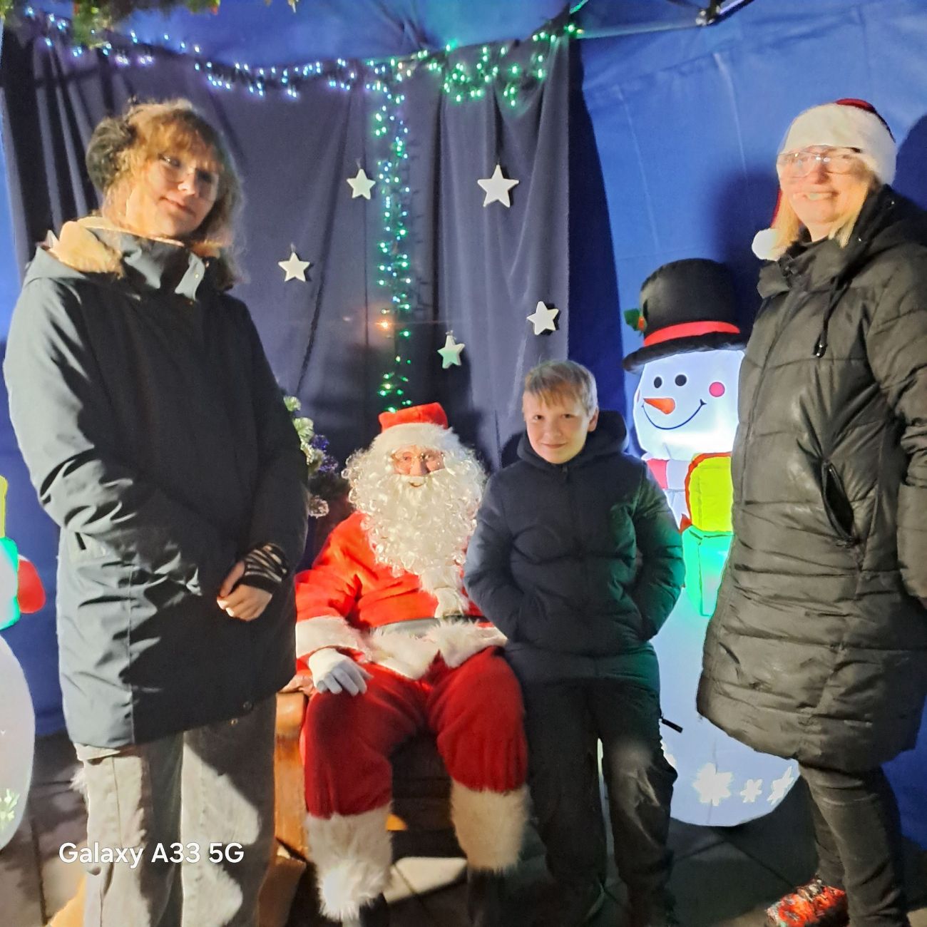 Fotorelacja z JARMARKU BOŻONARODZENIOWEGO na rynku w Lądku
