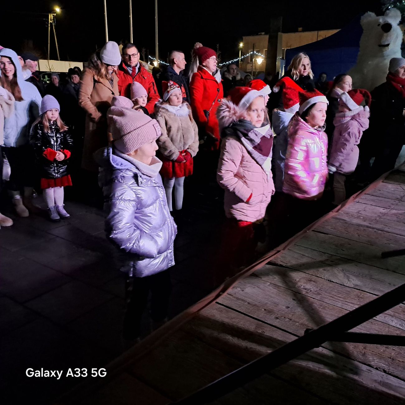 Fotorelacja z JARMARKU BOŻONARODZENIOWEGO na rynku w Lądku