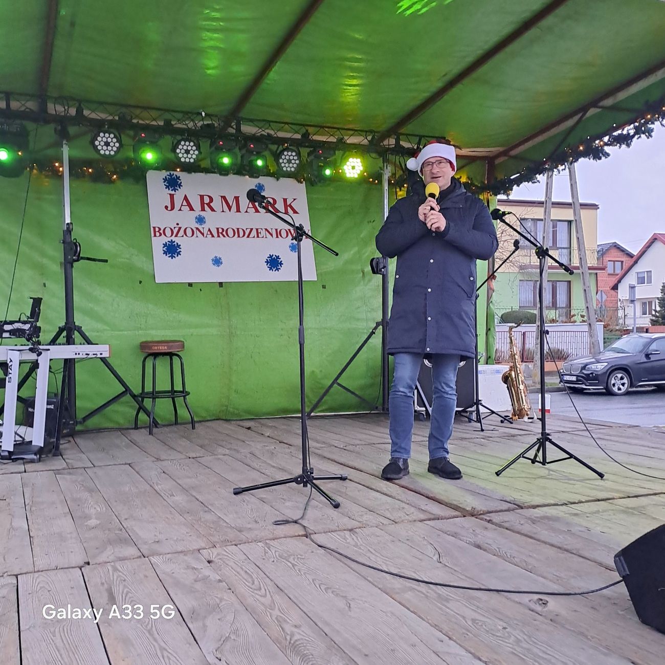 Fotorelacja z JARMARKU BOŻONARODZENIOWEGO na rynku w Lądku