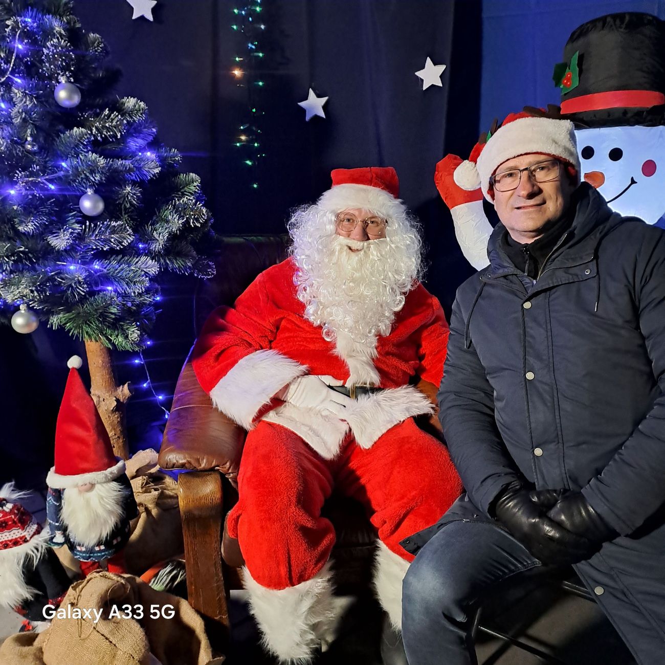 Fotorelacja z JARMARKU BOŻONARODZENIOWEGO na rynku w Lądku