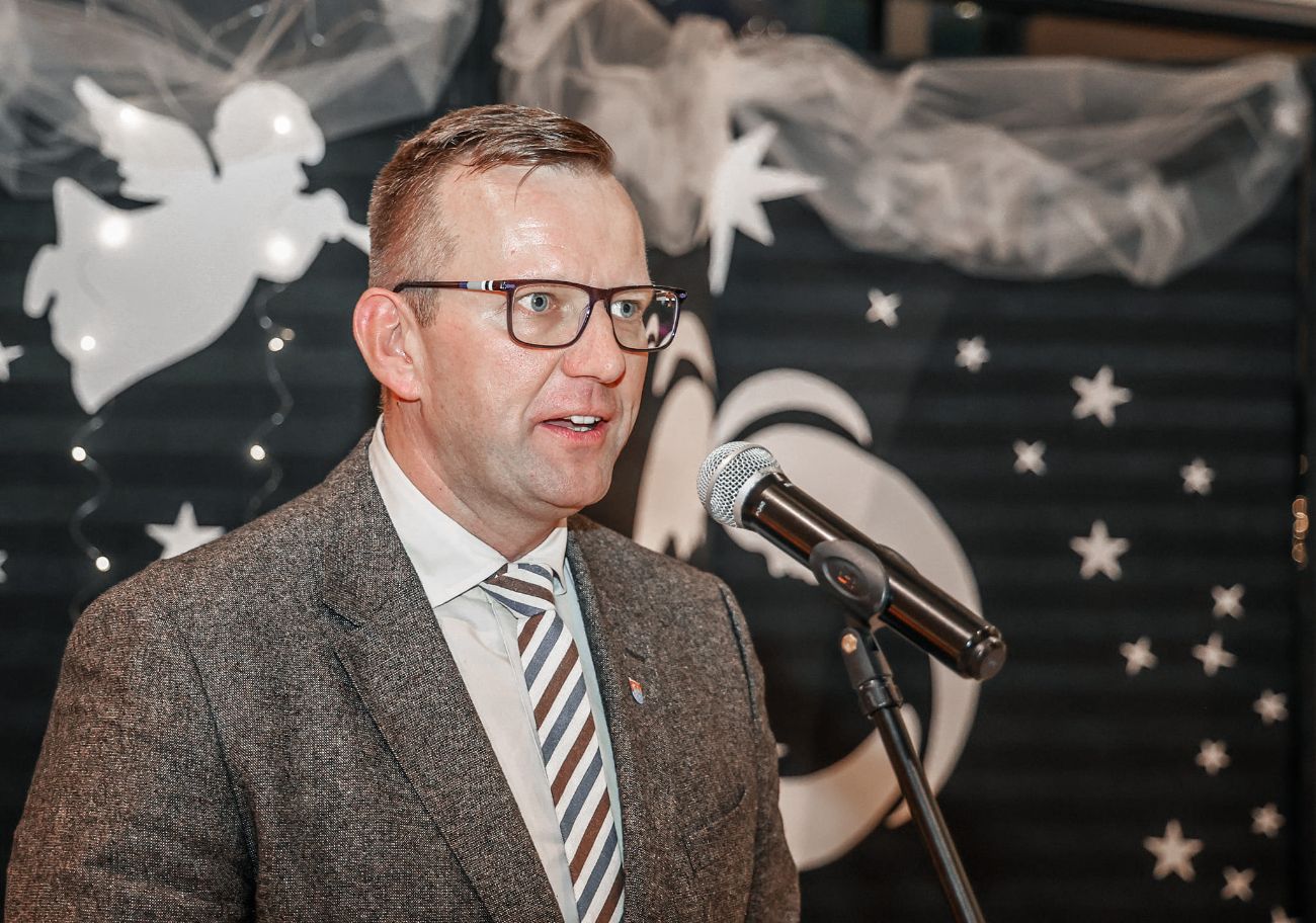 Ponad 200 osób na spotkaniu wigilijnym. Zobacz zdjęcia