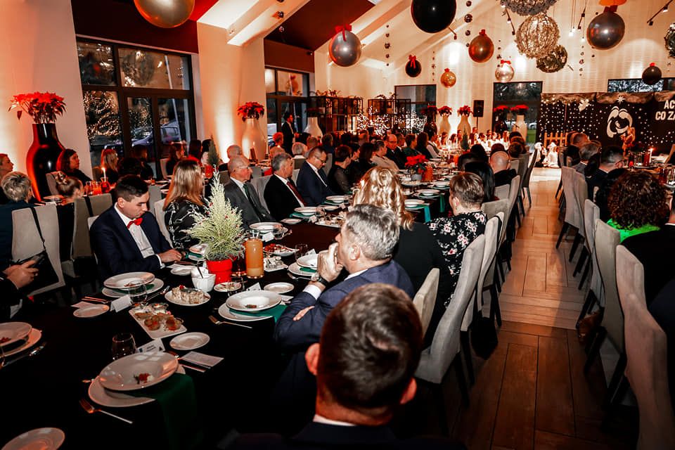 Ponad 200 osób na spotkaniu wigilijnym. Zobacz zdjęcia