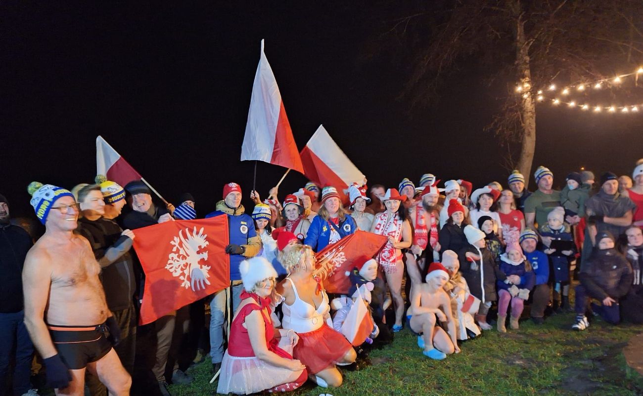 Biało-czerwone morsowanie. Zobacz zdjęcia