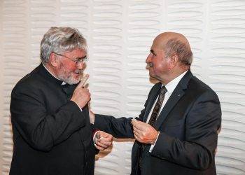 Ponad 200 osób na spotkaniu wigilijnym. Zobacz zdjęcia