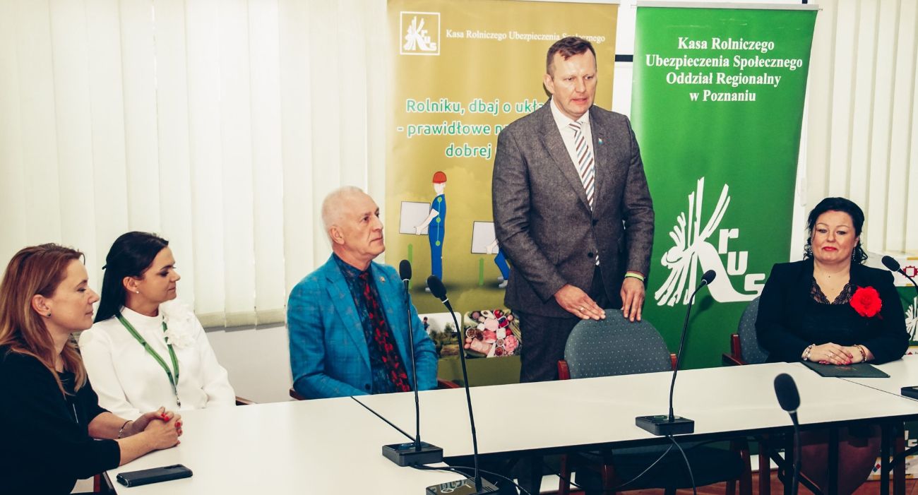 „Gdy zdrowie dopisuje, bezpiecznie rolnik pracuje”.