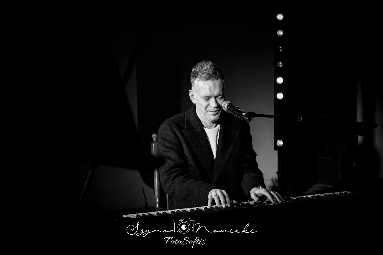 Krzysztof Antkowiak wystąpił w Giewartowie. Zobacz zdjęcia