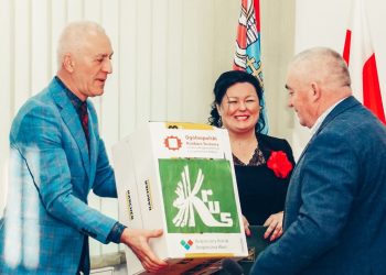 „Gdy zdrowie dopisuje, bezpiecznie rolnik pracuje”.