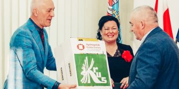 „Gdy zdrowie dopisuje, bezpiecznie rolnik pracuje”.