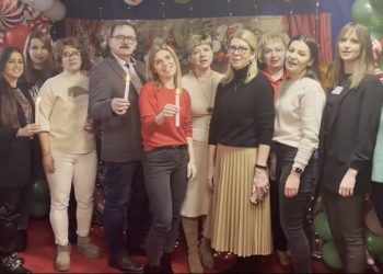 Nauczyciele w wyjątkowy sposób składają życzenia. Zobacz!