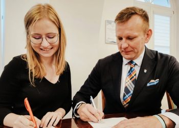 Będą pracować w słupeckim szpitalu. Powiat przyznał stypendia