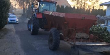 W okolicy: Pijany jechał ciągnikiem. Zatrzymał go inny kierowca