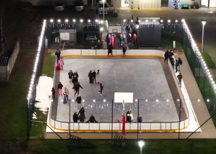 Słupeckie lodowisko z lotu ptaka. Zobacz