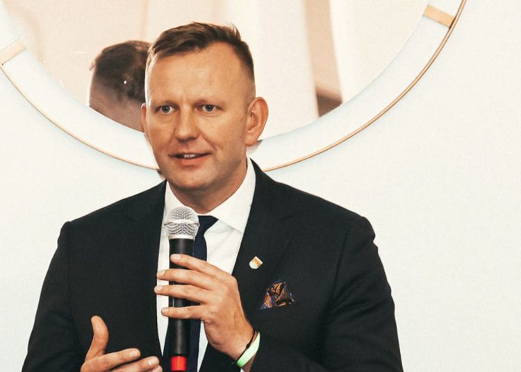 W tej roli starosty jeszcze nie widzieliście